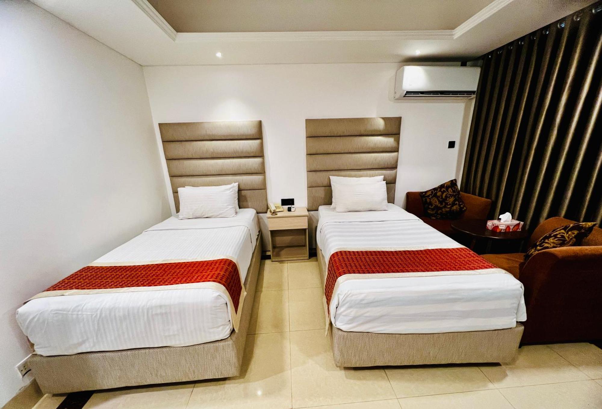 Marino Hotel - Best Near Airport Dhaka Bagian luar foto
