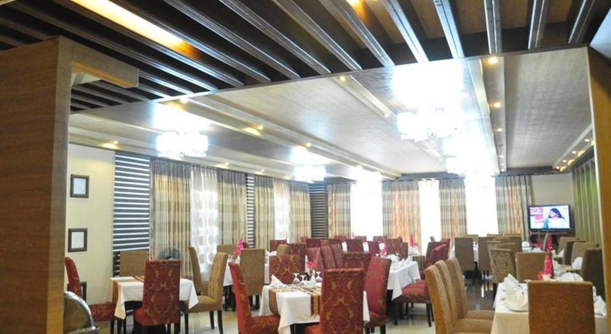 Marino Hotel - Best Near Airport Dhaka Bagian luar foto